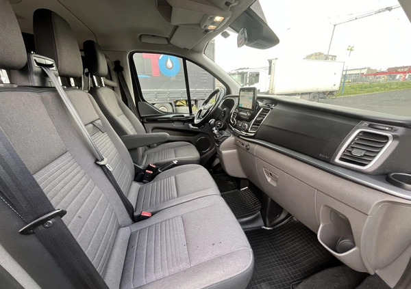 Ford Tourneo Custom cena 139000 przebieg: 137000, rok produkcji 2018 z Kleczew małe 191